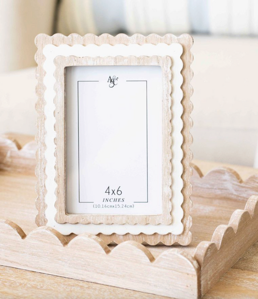 Scallop 4x6 Photo Frame